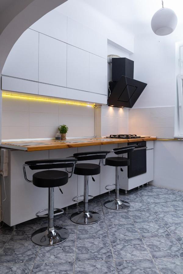 Color Aparments Coposu Blv Apartment Bukares Bagian luar foto