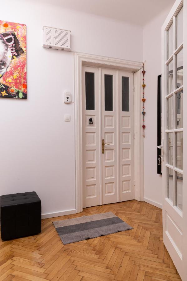 Color Aparments Coposu Blv Apartment Bukares Bagian luar foto